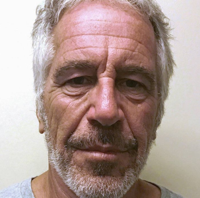 El pedófilo judío Epstein, quien montaba orgías con Míster Trump...