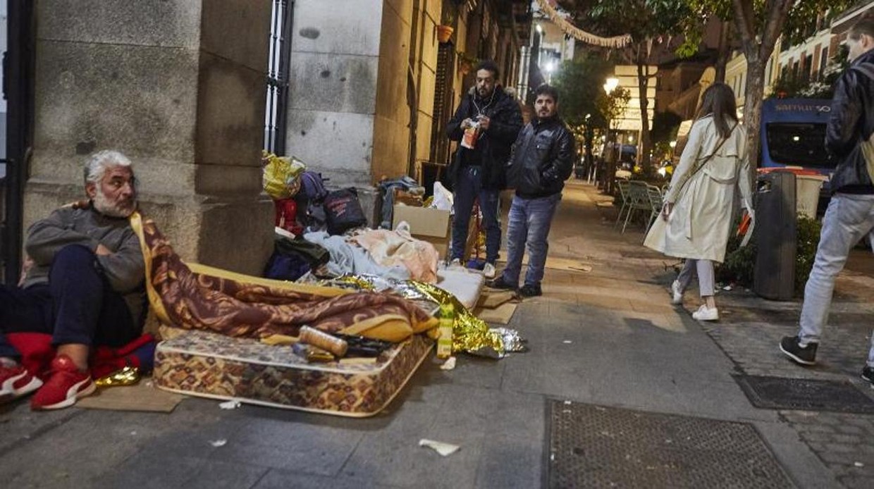 Mierda!: Miren cómo viven en España venezolanos que se fueron a 