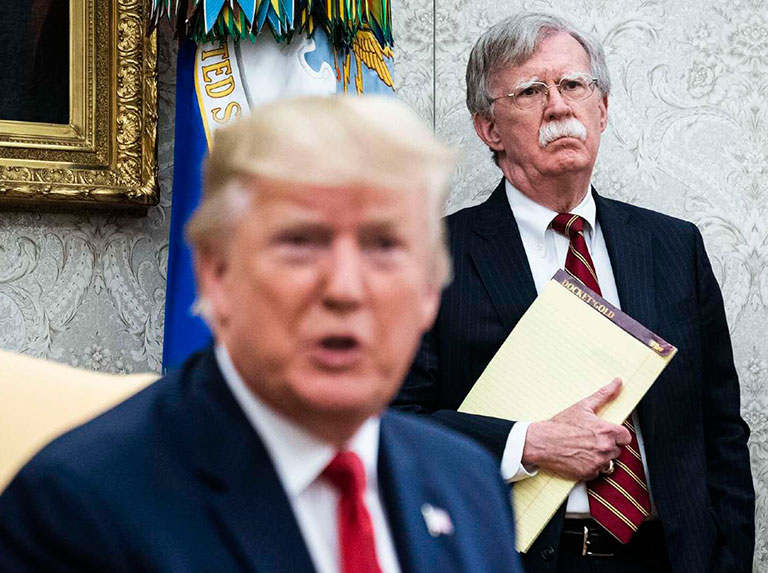 Very big Pigs gringos (Trum and Bolton) dicen que ellos tienen todo el derecho de asesinar al que les dé la gana en el mundo...