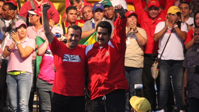 Nicolás Maduro junto a Tareck El Aissami 