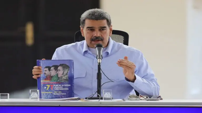 Presidente Maduro: Organización Súmate estuvo detrás del fraude electoral en Ecuador...