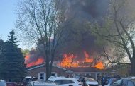 Otra matazón entre gringos... Al menos dos muertos, en refriega dentro de una iglesia mormona en Michigan, donde el edificio también fue incendiado...
