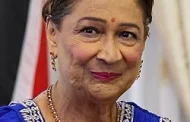 Cedió a la presión, la borrrachita Kamla Persad-Bissessar (de Trinidad y Tobago), para hacer ejercicios militares conjuntos con EE UU ...