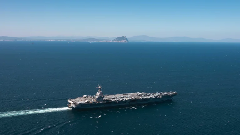 Gringos en el Caribe, midiendo sus mojones inteligentes, van ralentizando sus operaciones militares...